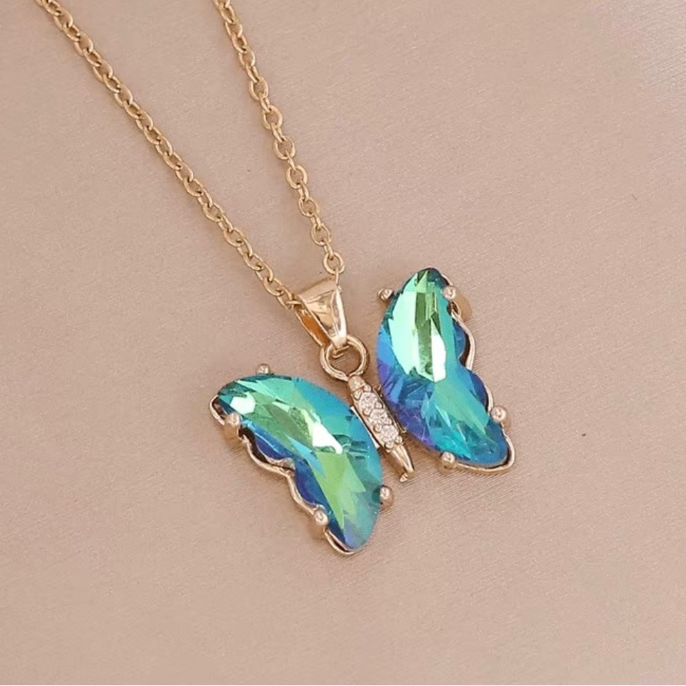 Stainless Steel Green Crystal Butterfly Necklace 🦋
